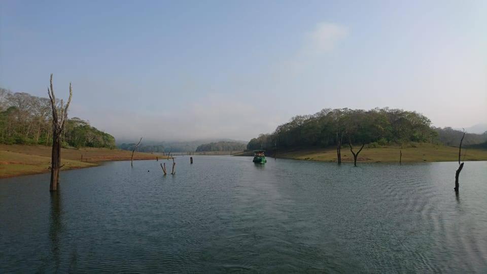 Green Leaf Home Stay Thekkady Exteriör bild