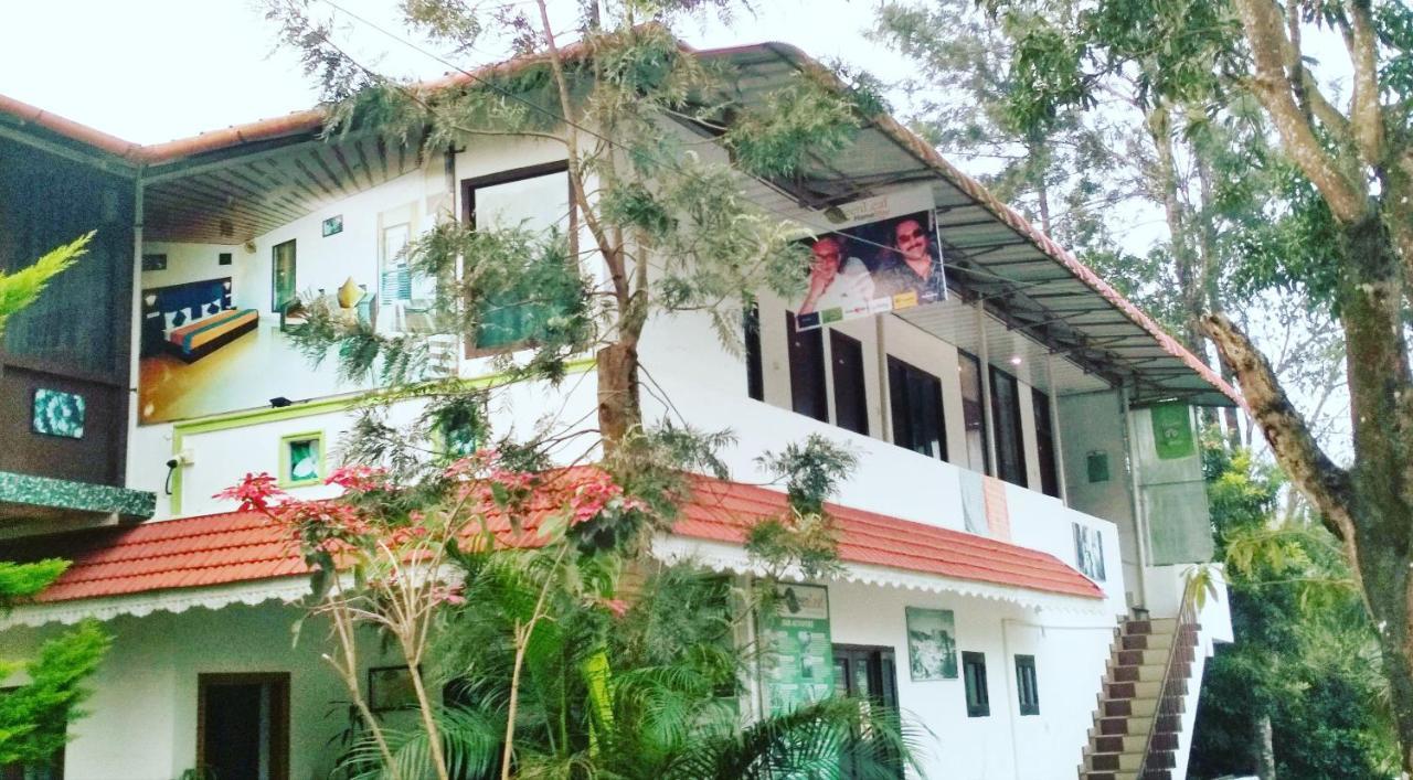 Green Leaf Home Stay Thekkady Exteriör bild